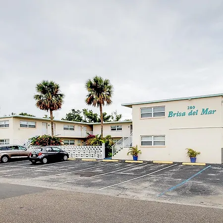 Brista Del Mar Condos